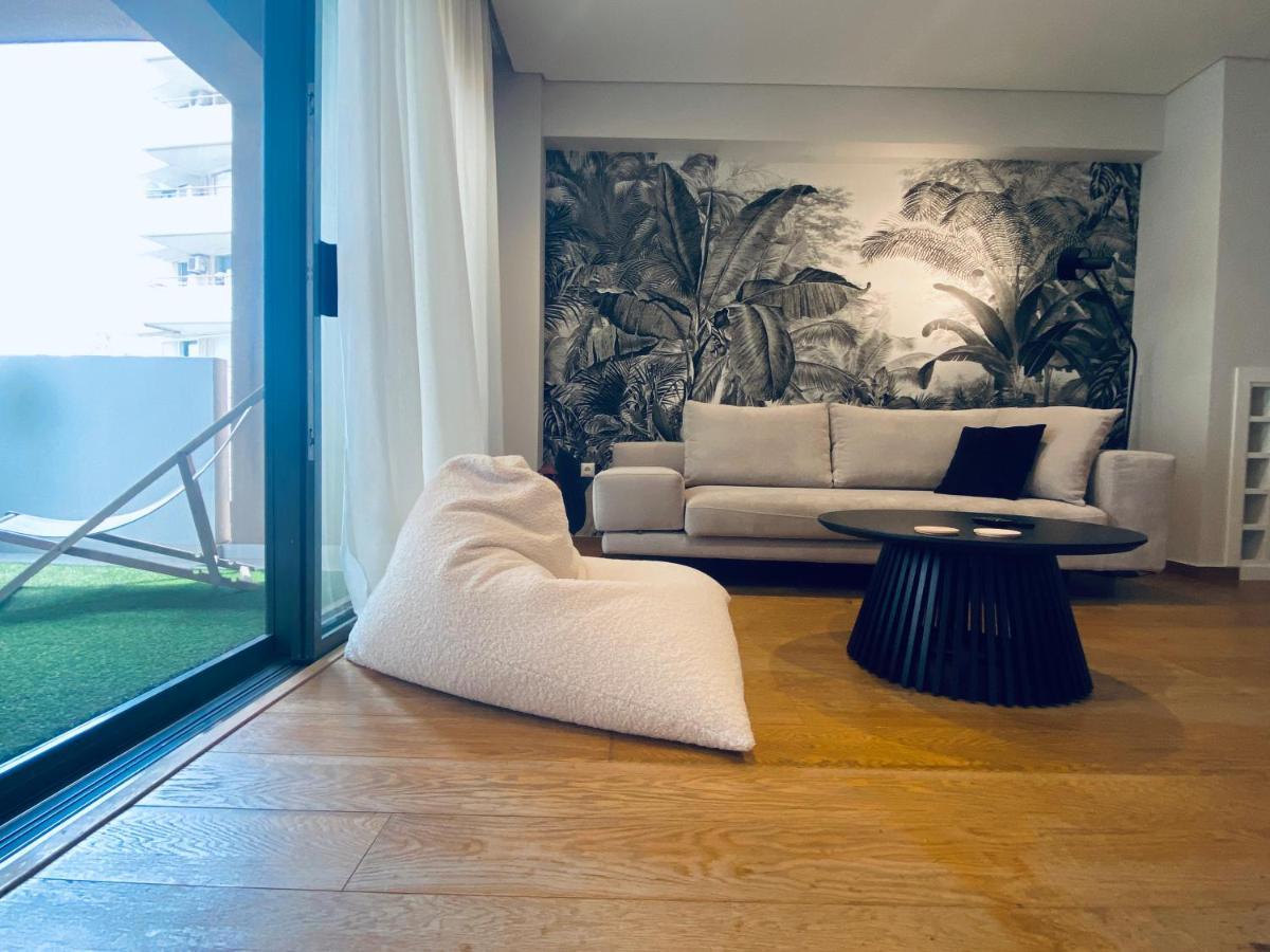 Athens Riviera 2-Bed Apt & Pool Access #Unoblu Экстерьер фото
